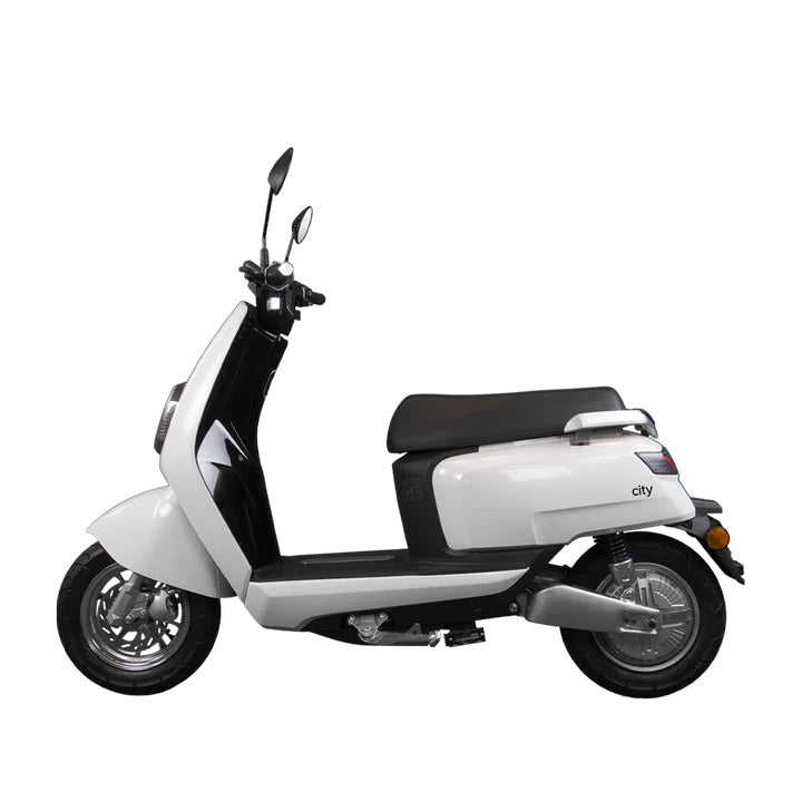 Load image into Gallery viewer, white benzina city e scooter
